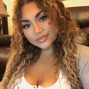 Meet your Posher, Farah